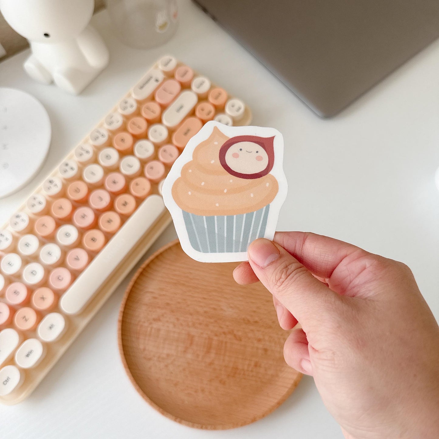 Cupcake sticker