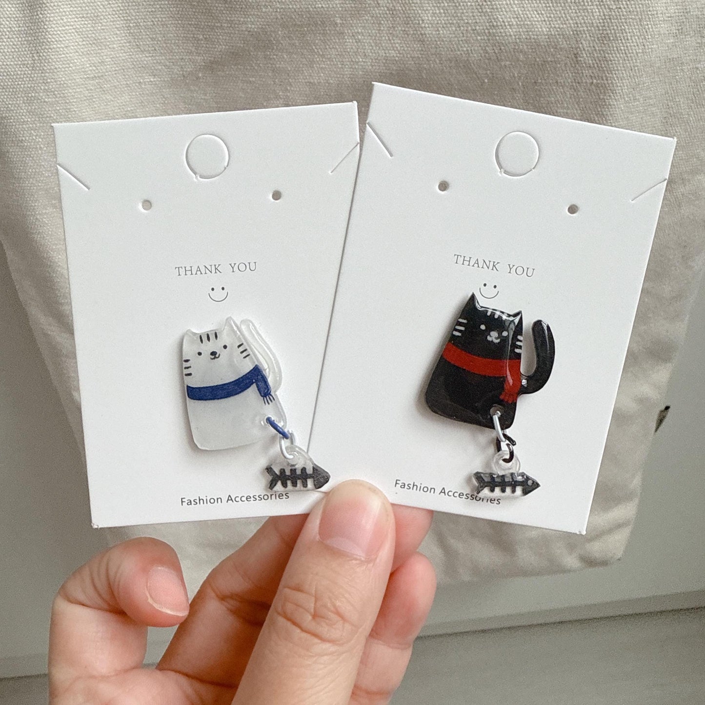 Cat pin