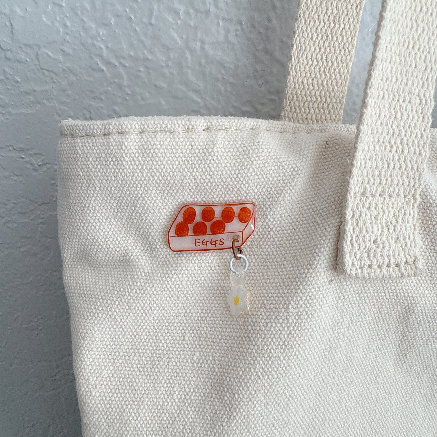 Egg pin