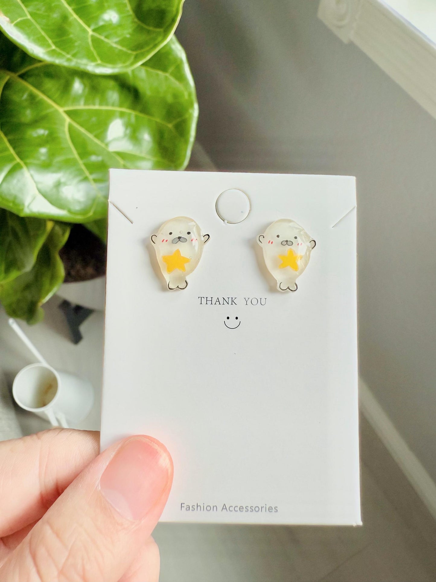 Seal earrings
