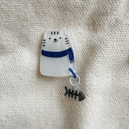 Cat pin