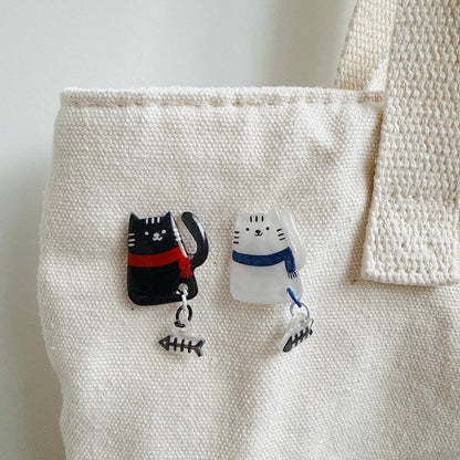 Cat pin