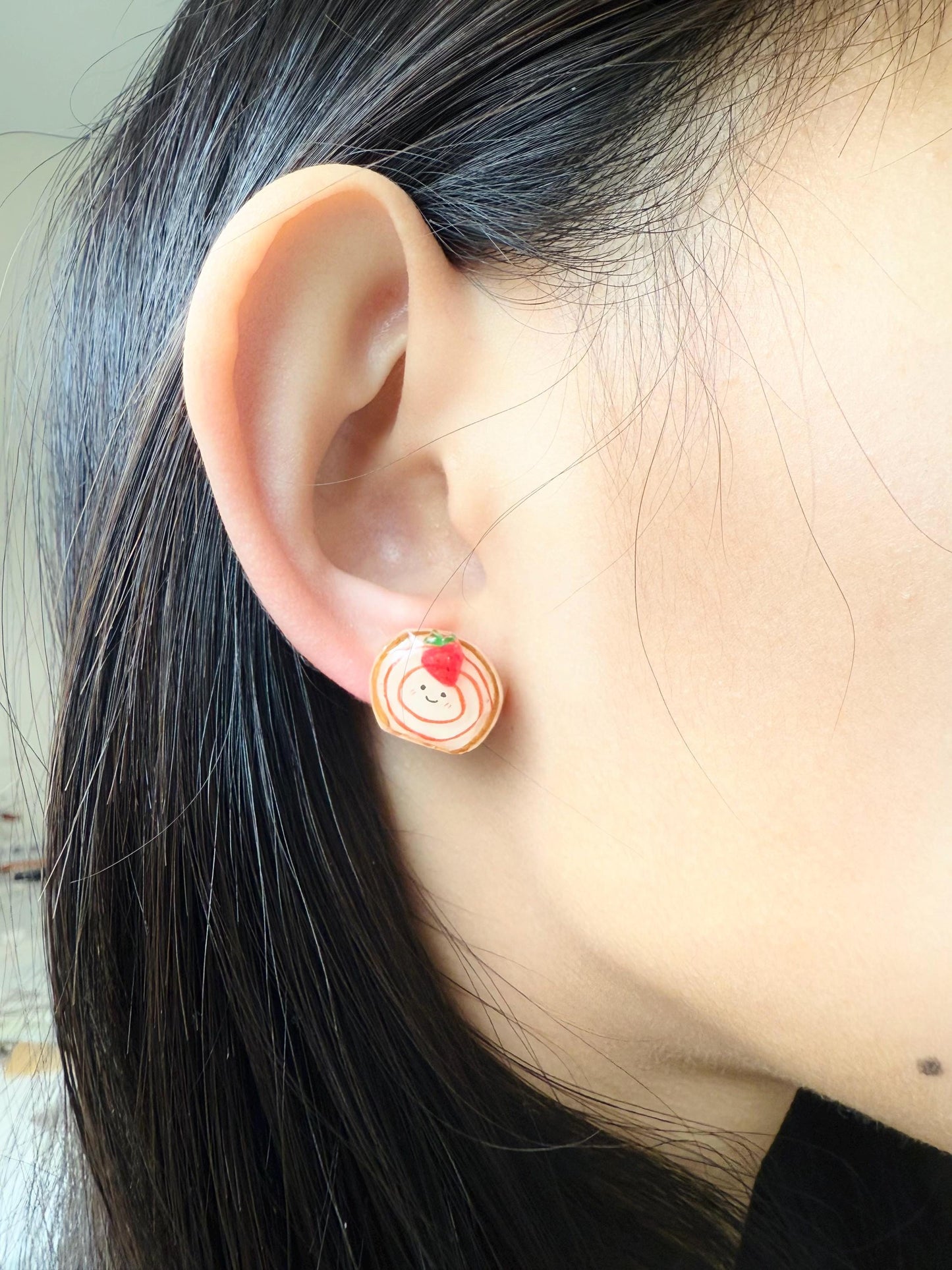 Cake earrings