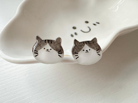 White cat earrings