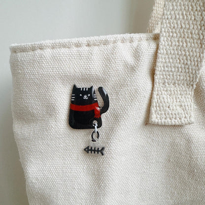 Cat pin